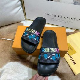 Picture of LV Slippers _SKU419811363271923